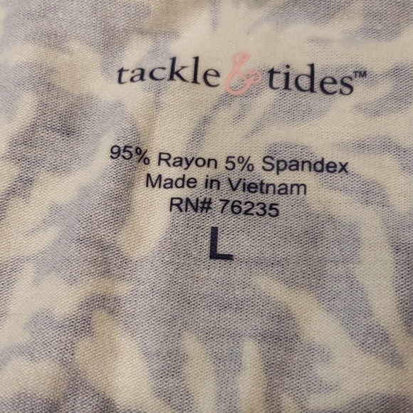 Tackle & Tides coral print - Picture 7 of 8